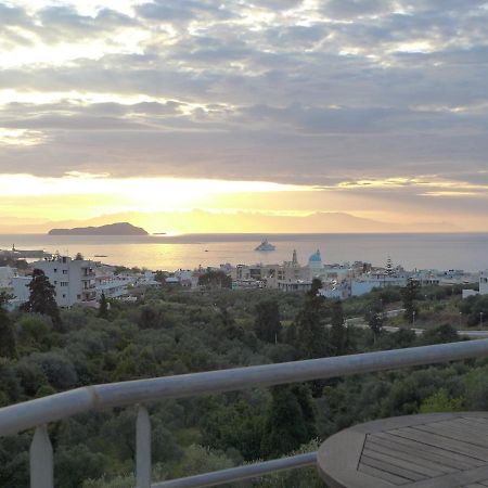 Wide-View & Quiet Apartment Chania Chania  Buitenkant foto