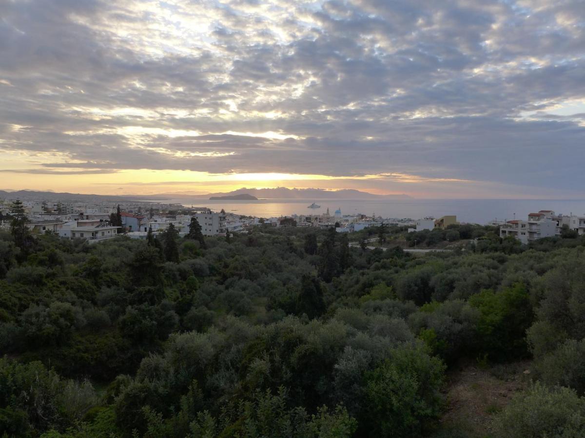 Wide-View & Quiet Apartment Chania Chania  Buitenkant foto
